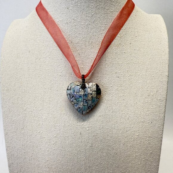 Abalone Mosaic Heart Pendant Necklace Pastel Beachy Coastal Feminine Reversible - Picture 6 of 9